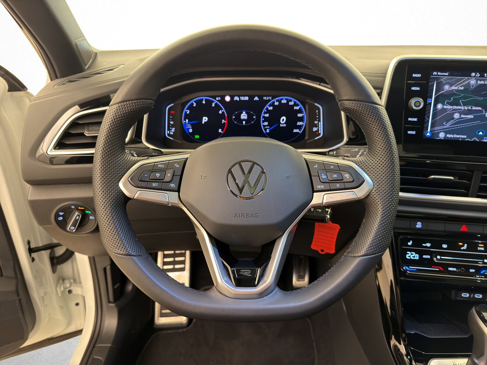 VW T-Roc 2.0 TSI R-Line DSG 4motion, Benzin, Occasion / Gebraucht, Automatik - 7