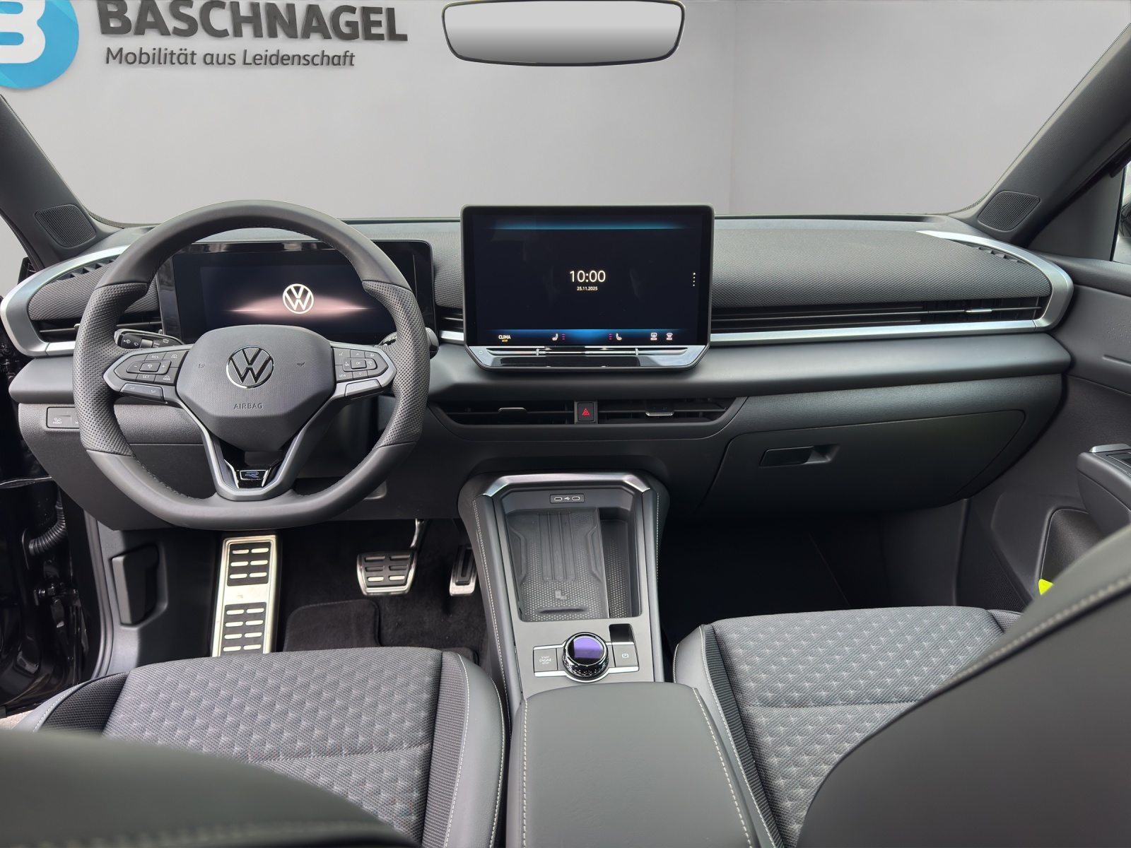 VW T-Roc NF R-Line, Essence, Voiture de démonstration, Automatique - 5