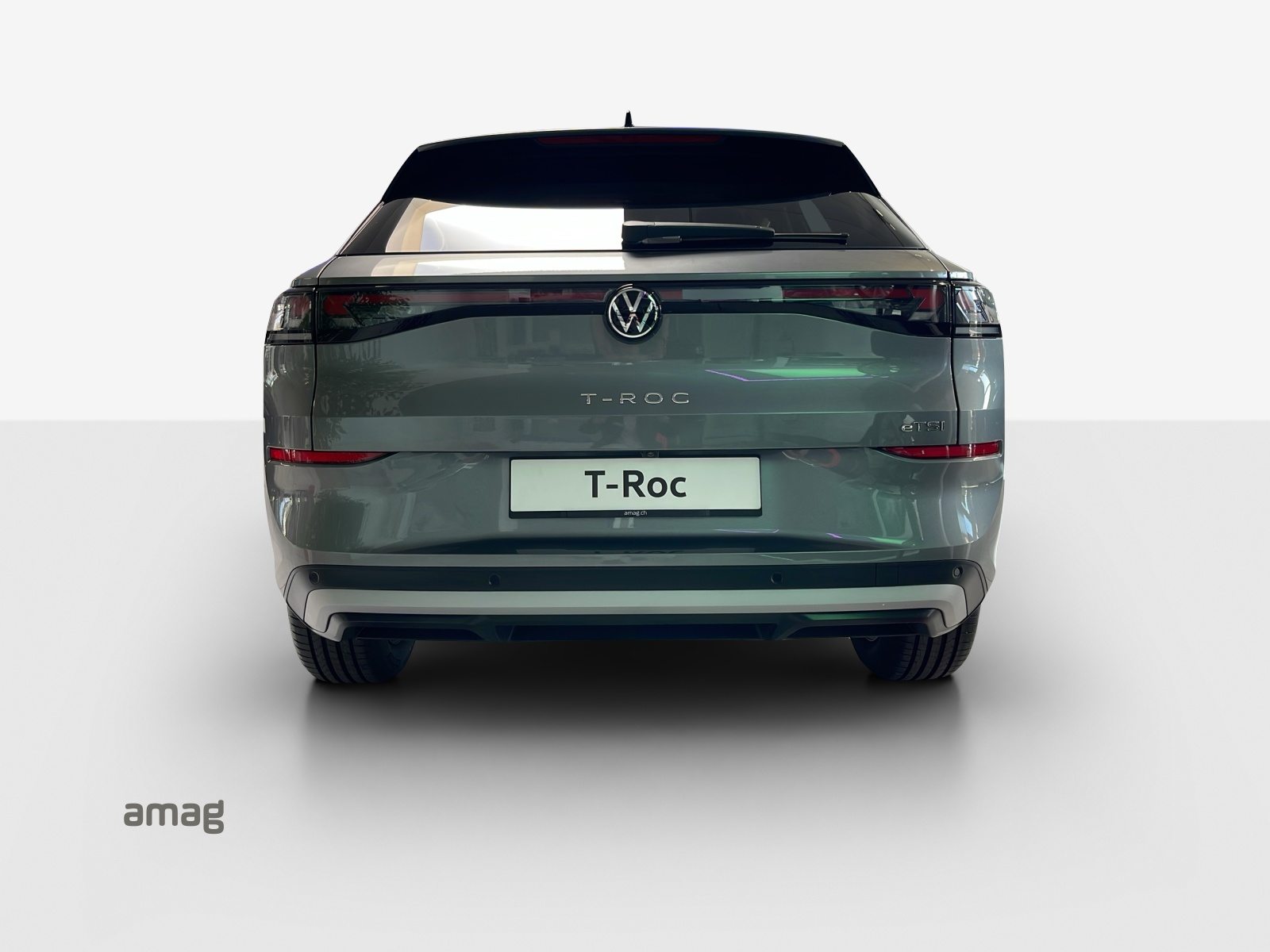 VW T-Roc NF Life, Petrol, Automatic - 4