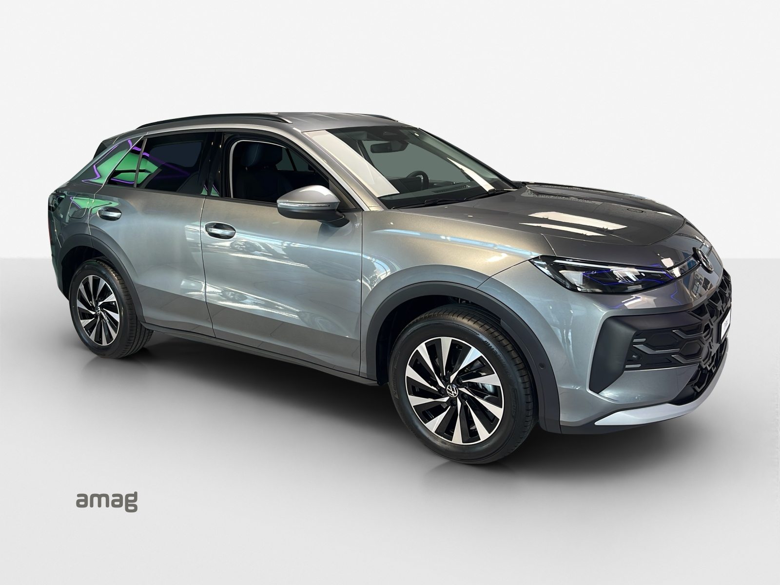 VW T-Roc NF Life, Petrol, Automatic - 6