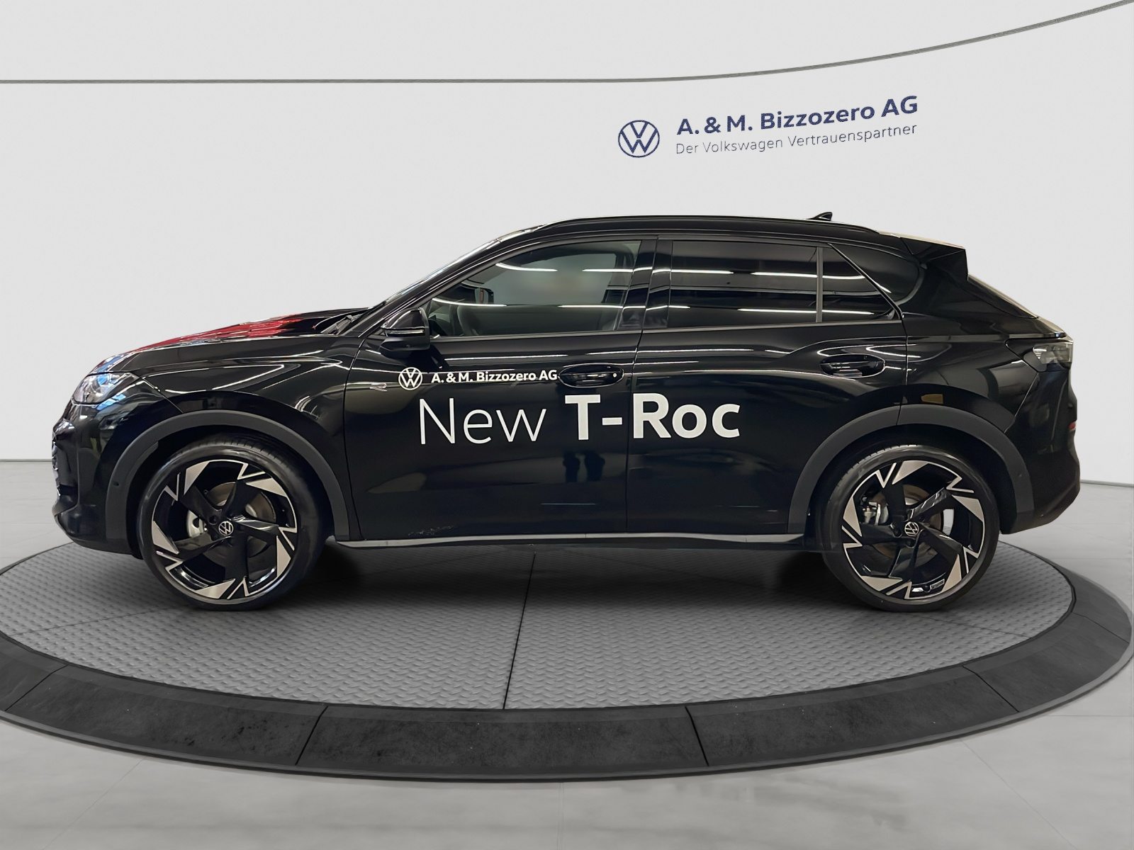 VW T-Roc NF R-Line, Benzin, Occasion / Gebraucht, Automat - 2