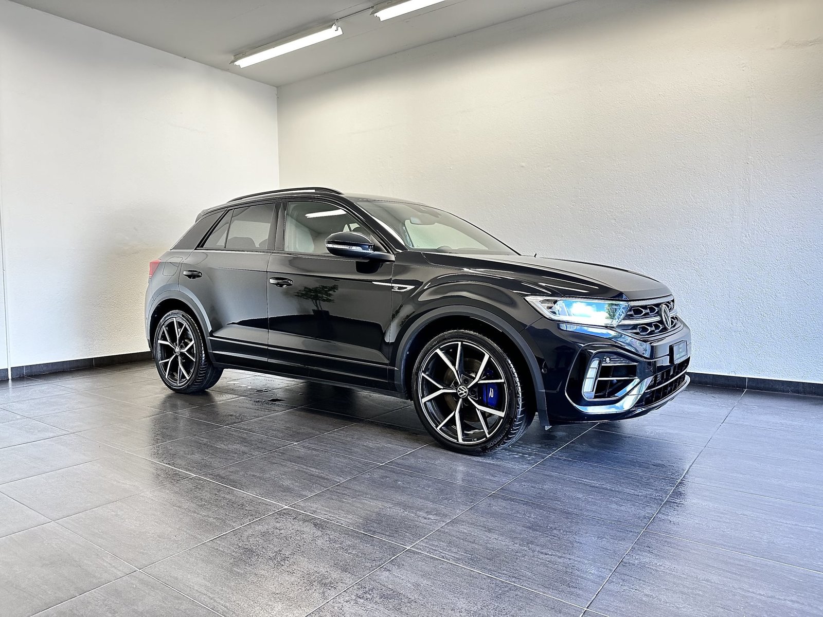 VW T-Roc R Akrapovič 4Motion 2.0 TSI, Benzin, Occasion / Gebraucht, Automat