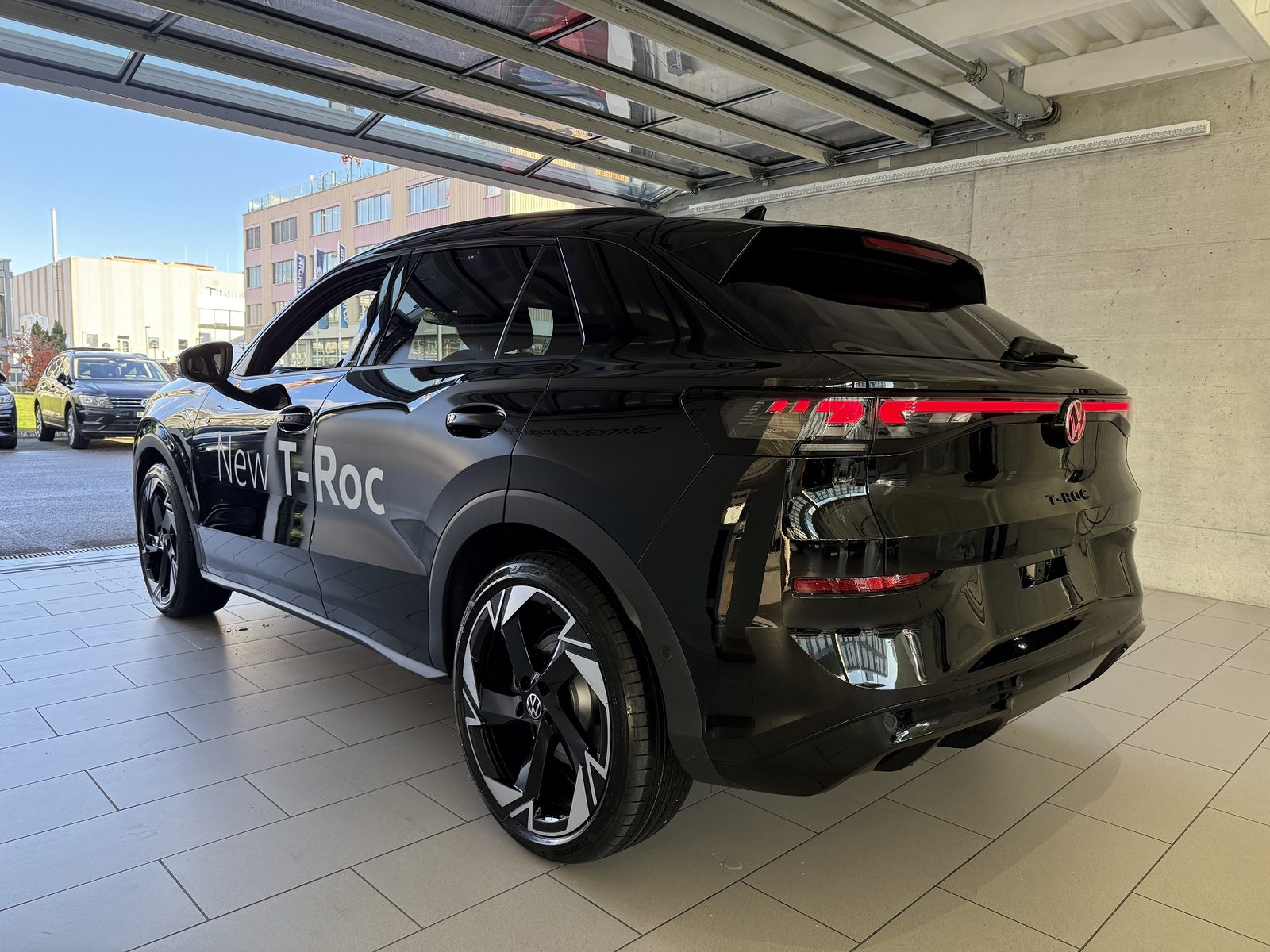 VW T-Roc NF R-Line, Benzin, Occasion / Gebraucht, Automat - 3