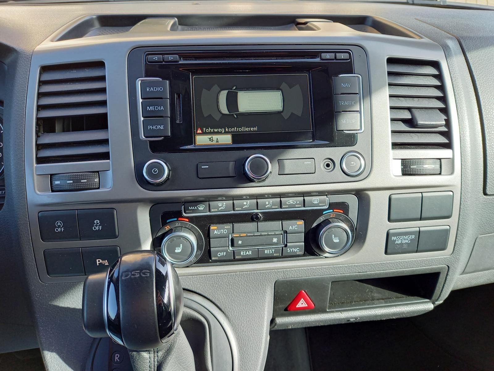 VW T5 California 3000 2.0 TDI 140 Beach DSG, Diesel, Occasioni / Usate, Automatico - 7