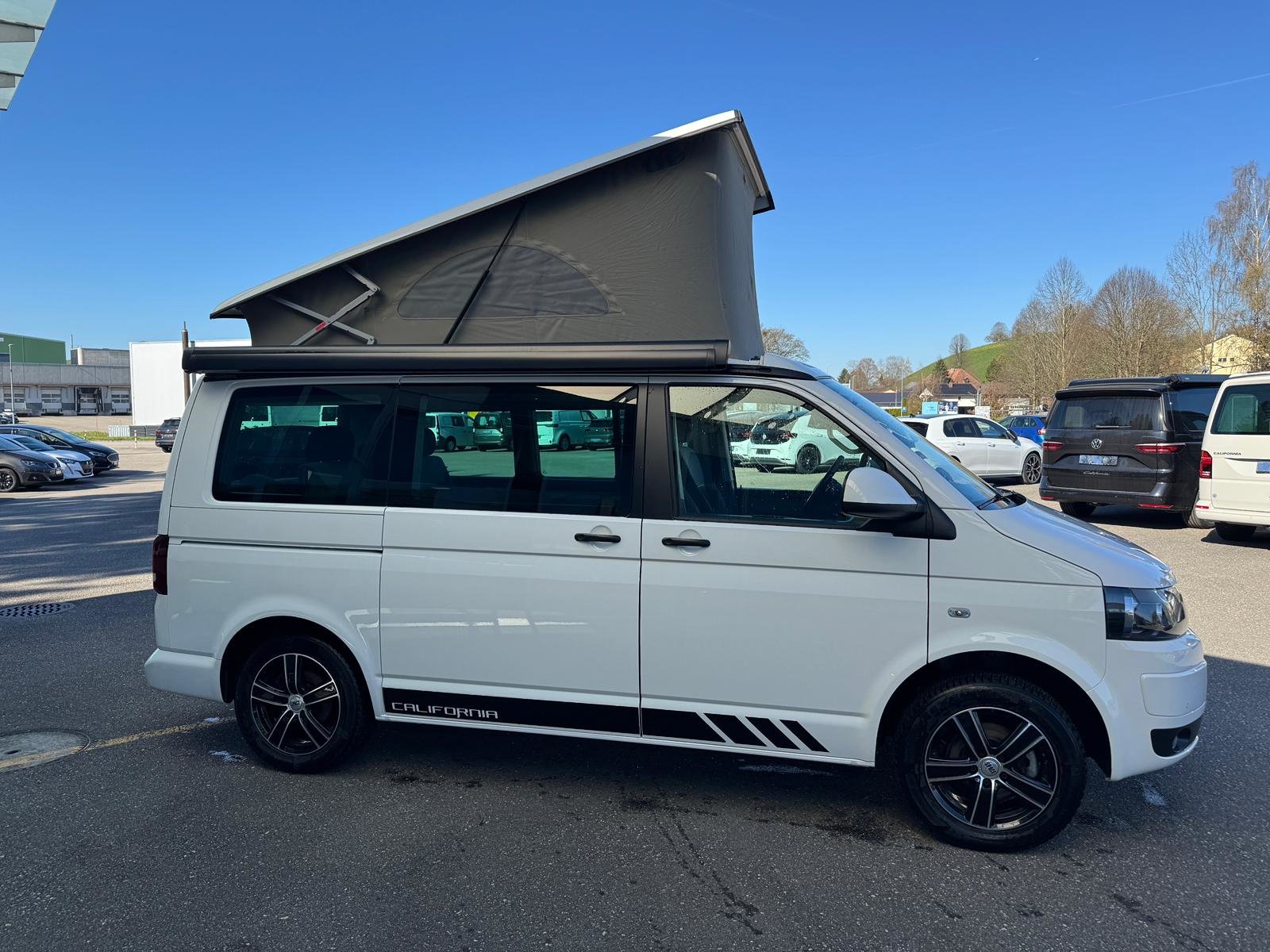 VW T5 California 2.0 TDI Beach Edition DSG, Diesel, Occasioni / Usate, Automatico - 3