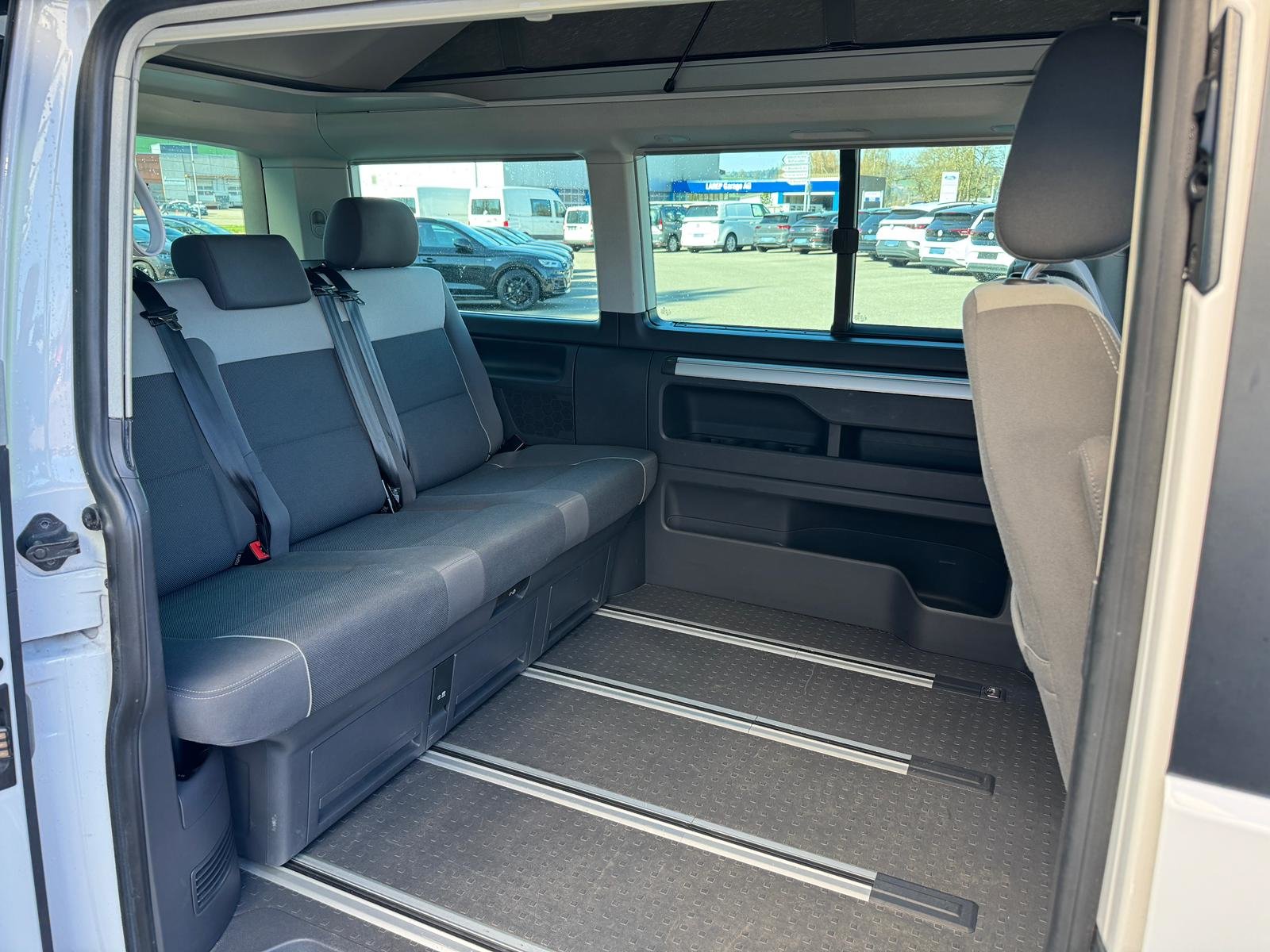 VW T5 California 2.0 TDI Beach Edition DSG, Diesel, Occasioni / Usate, Automatico - 6