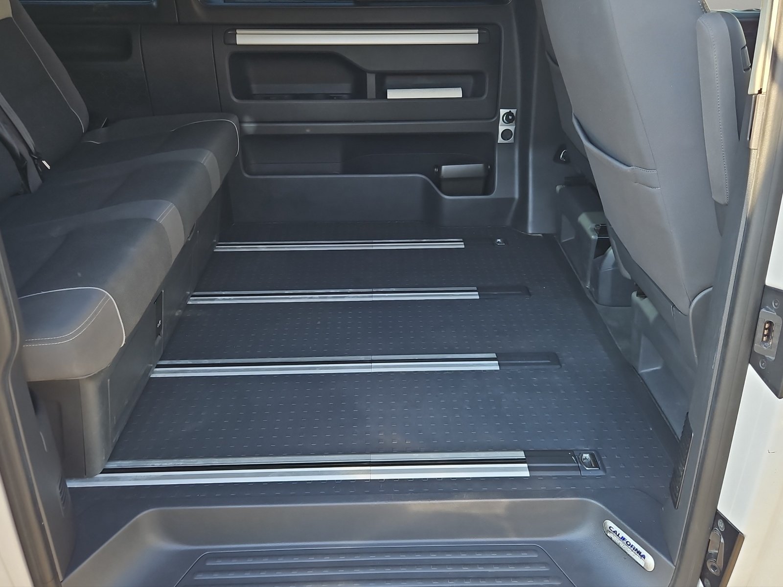 VW T5 California 2.0 Bi-TDI Beach Edition 4Motion DSG, Diesel, Occasion / Gebraucht, Automatik - 6