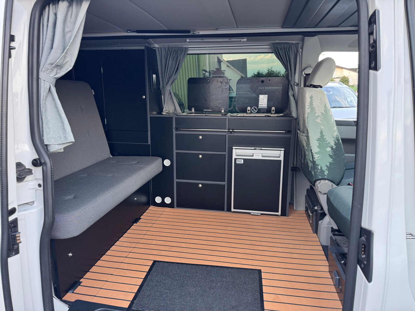 VW T5 California 2.0 Bi-TDI Beach Edition 4Motion DSG, Diesel, Occasion / Utilisé, Automatique - 6