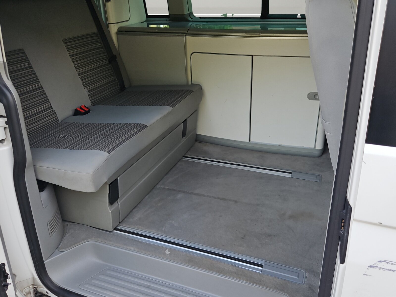 VW T5 California 2.0 Bi-TDI Comfortline 4Motion DSG, Diesel, Occasion / Gebraucht, Automatik - 6