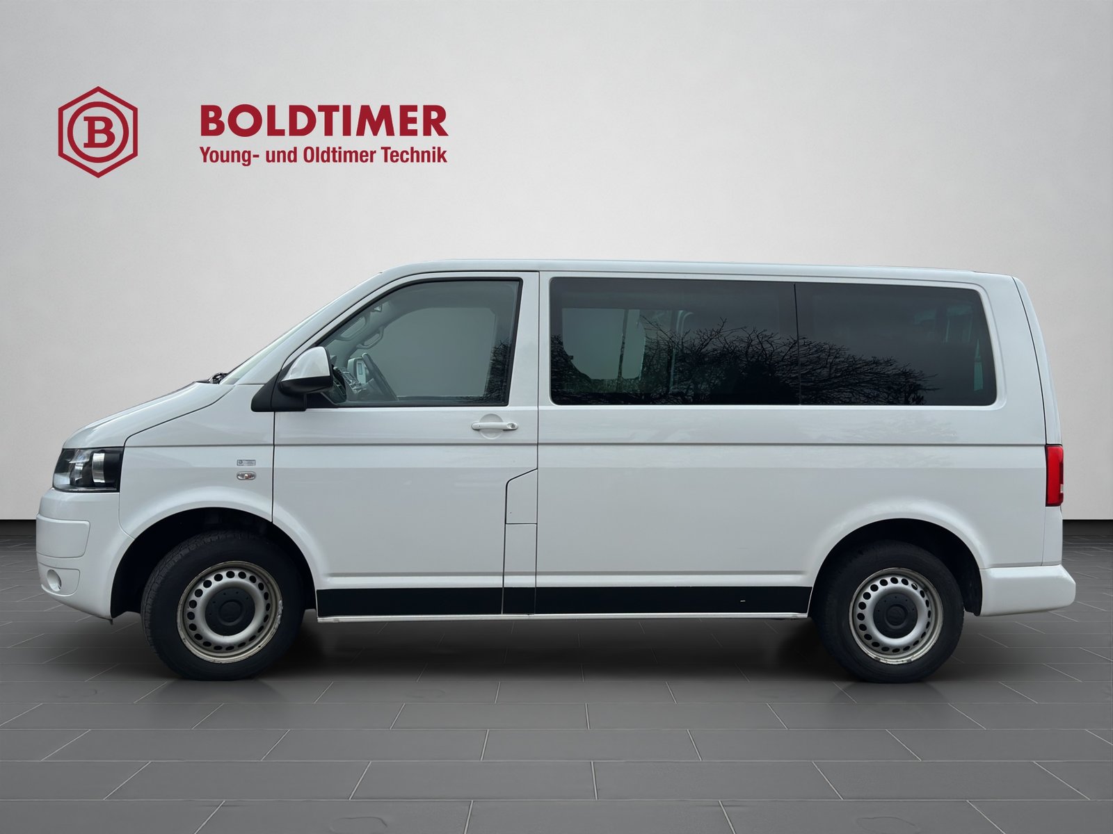 VW T5 Caravelle Trendline 2.0 TDI CR DSG, Diesel, Occasion / Gebraucht, Automatik - 3