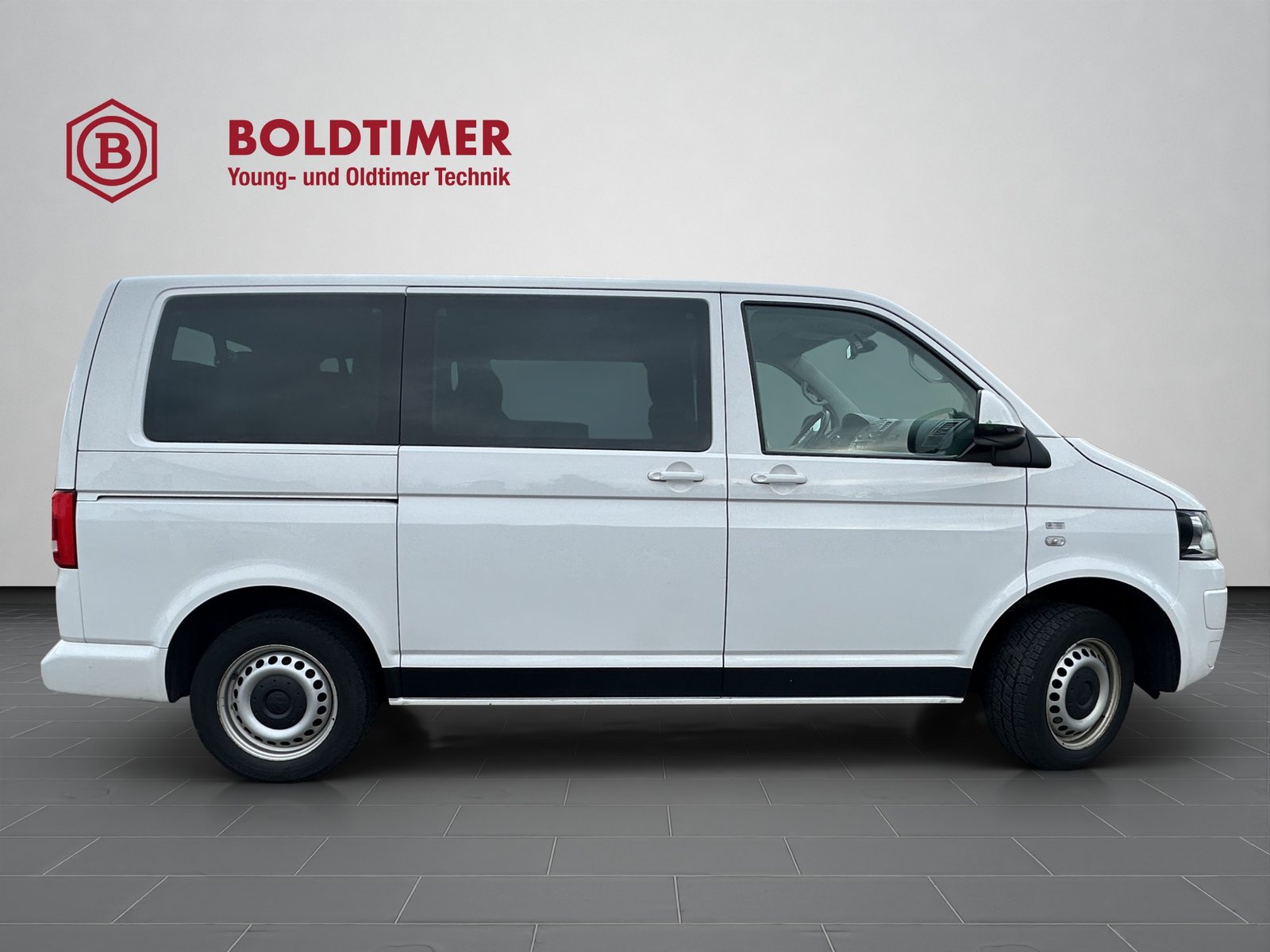 VW T5 Caravelle Trendline 2.0 TDI CR DSG, Diesel, Occasion / Gebraucht, Automatik - 7