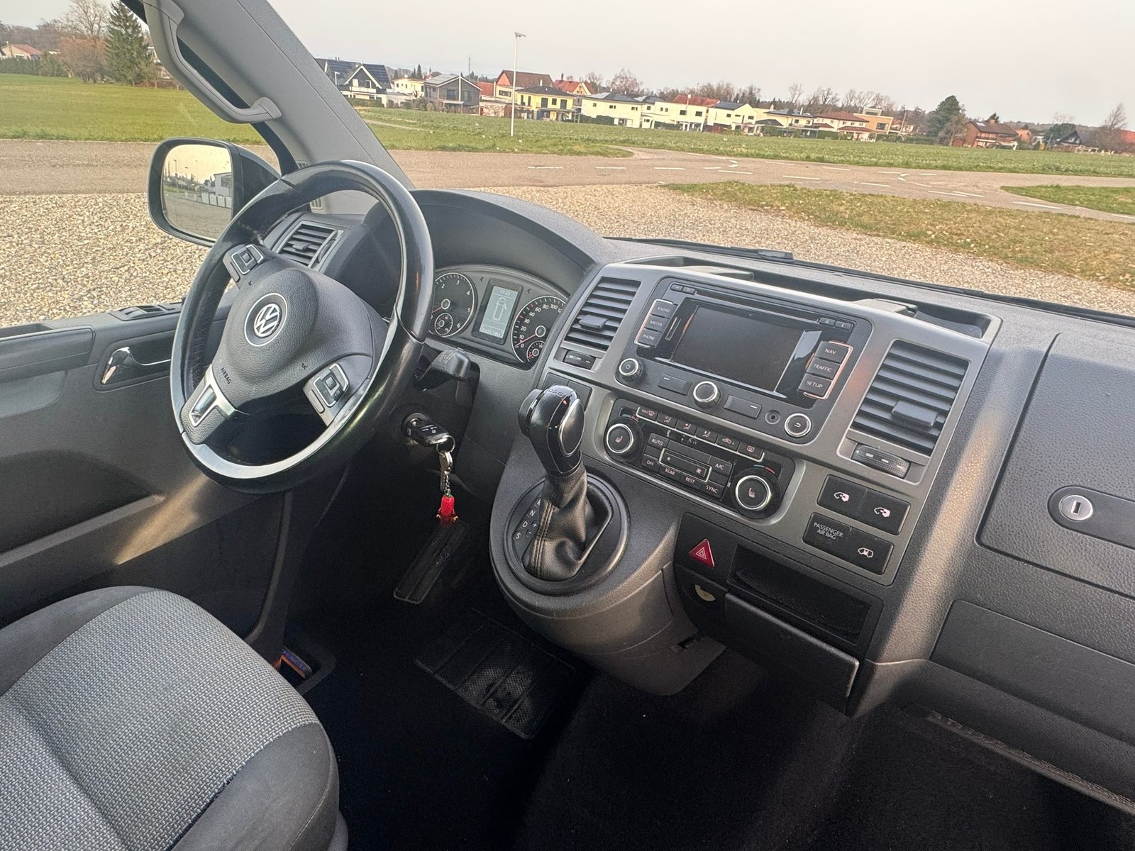 VW T5 Caravelle Comfortline 2.0 TDI CR 4Motion DSG, Diesel, Occasion / Gebraucht, Automatik - 4