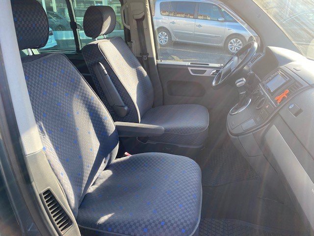 VW T5 Multivan Comfortline 2.5 TDI, Diesel, Occasion / Gebraucht, Automatik - 7