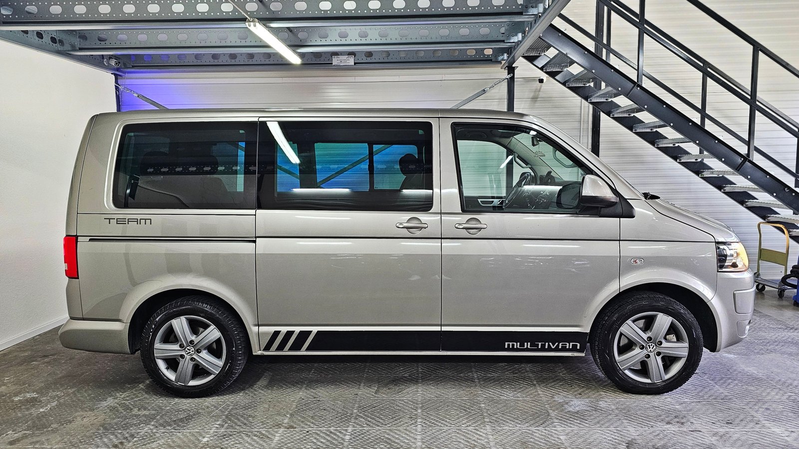 VW T5 Multivan 2.0 Bi-TDI CR Comfortline, Diesel, Occasion / Utilisé, Manuelle - 4