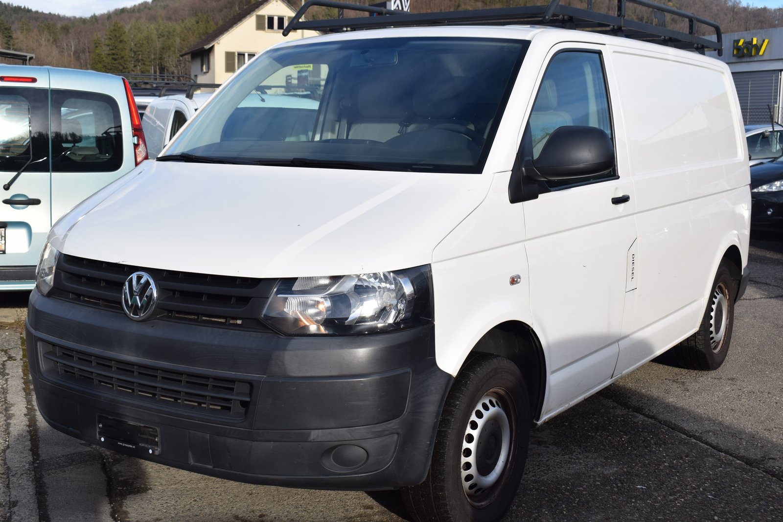 VW T5 2.0 TDI, Diesel, Second hand / Used, Manual - 2