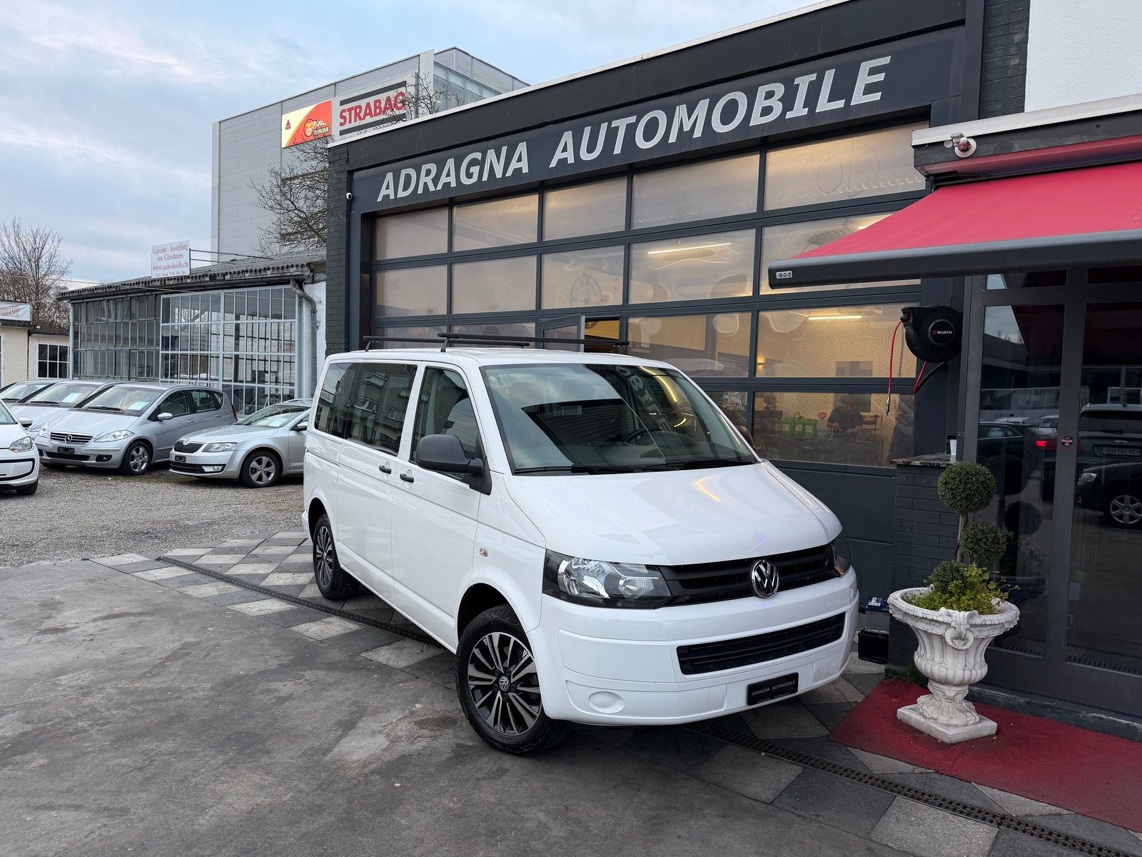 VW T5 2.0 TDI BMT 9Plätze, Diesel, Second hand / Used, Manual - 2