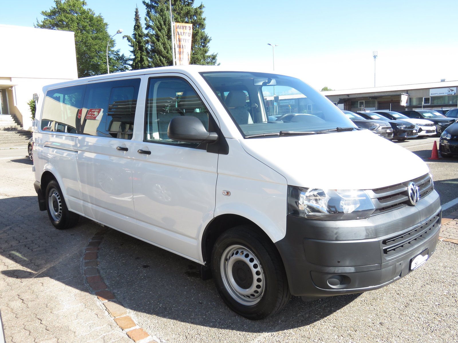 VW T5 2.0 TDI BMT DSG, Diesel, Second hand / Used, Automatic - 3