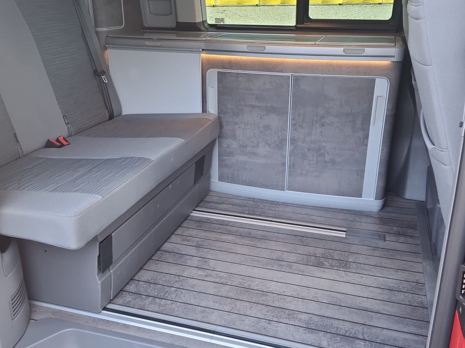 VW California 6.1 Ocean Edition, Diesel, Second hand / Used, Automatic - 7