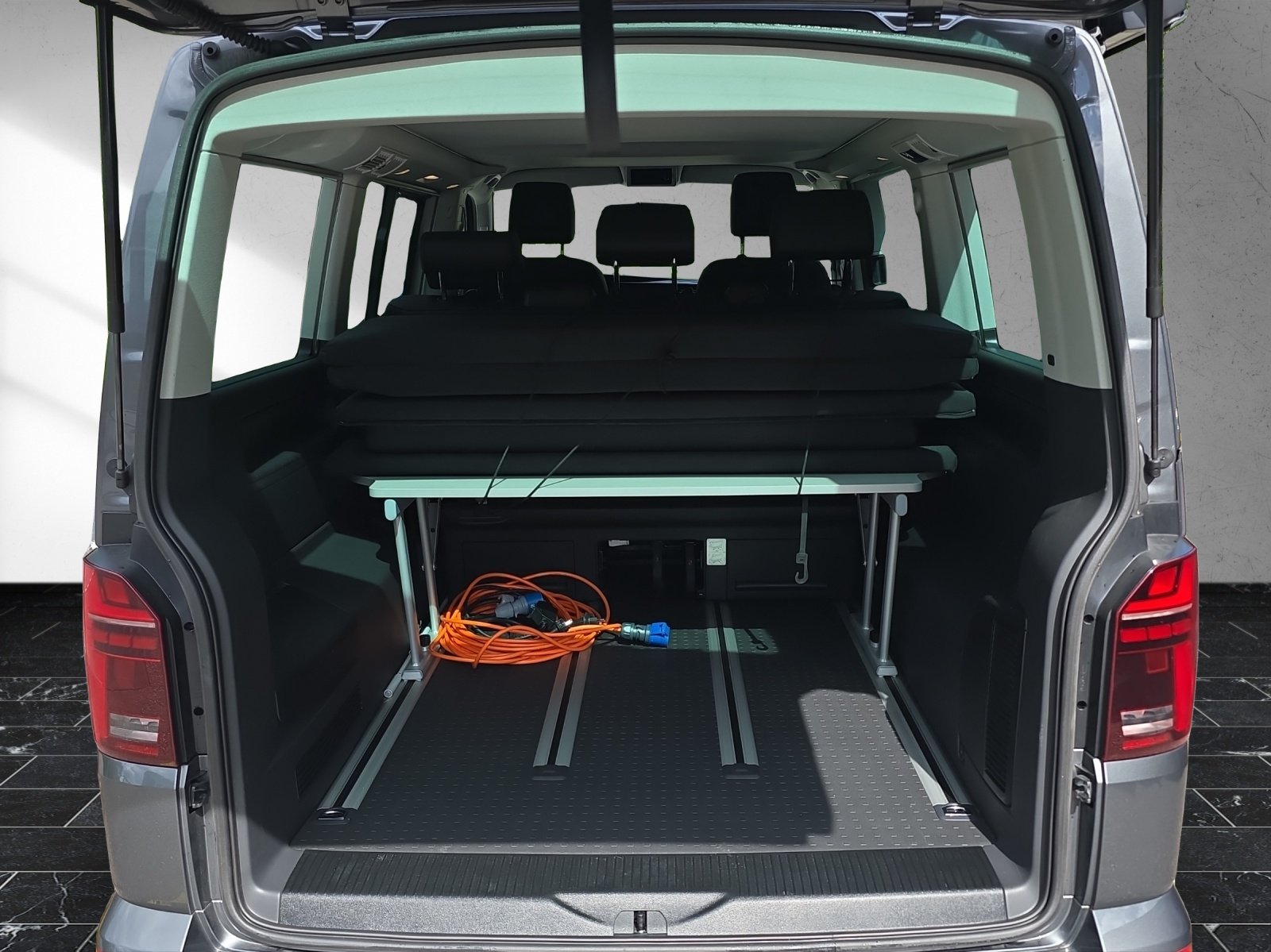 VW T6.1 California 3000 2.0 TDI 150 Beach Edition Spirit DSG 4m, Diesel, Second hand / Used, Automatic - 5