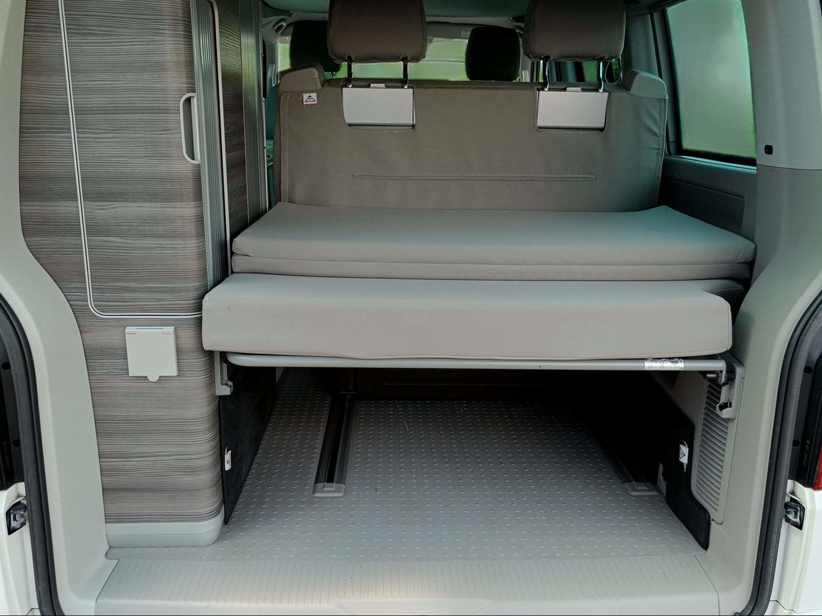 VW T6 California Ocean Liberty, Diesel, Occasion / Utilisé, Automatique - 7