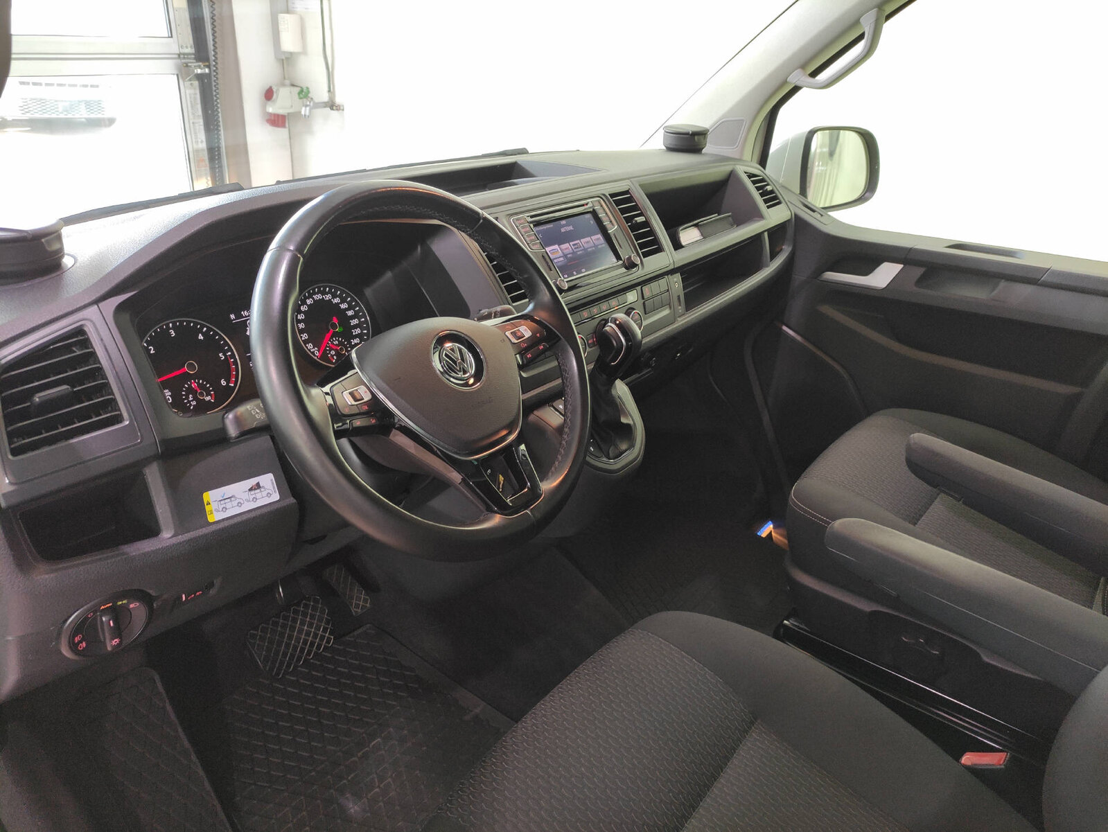 VW T6 California 2.0 TDI 150 Beach DSG 4m, Diesel, Occasion / Gebraucht, Automatik - 4
