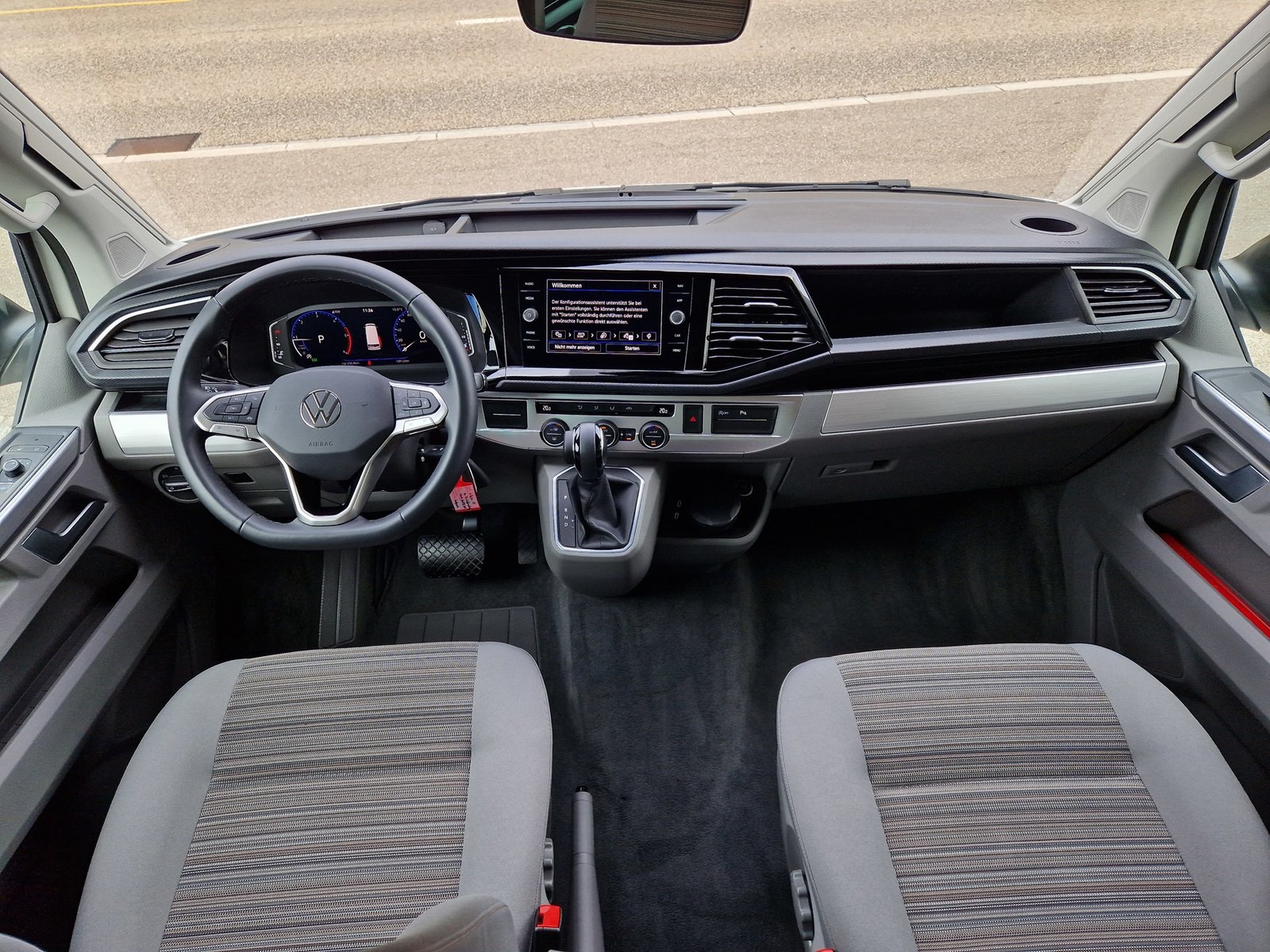 VW T6.1 California TDI Beach Liberty Spirit DSG7, Diesel, Occasion / Gebraucht, Automatik - 6