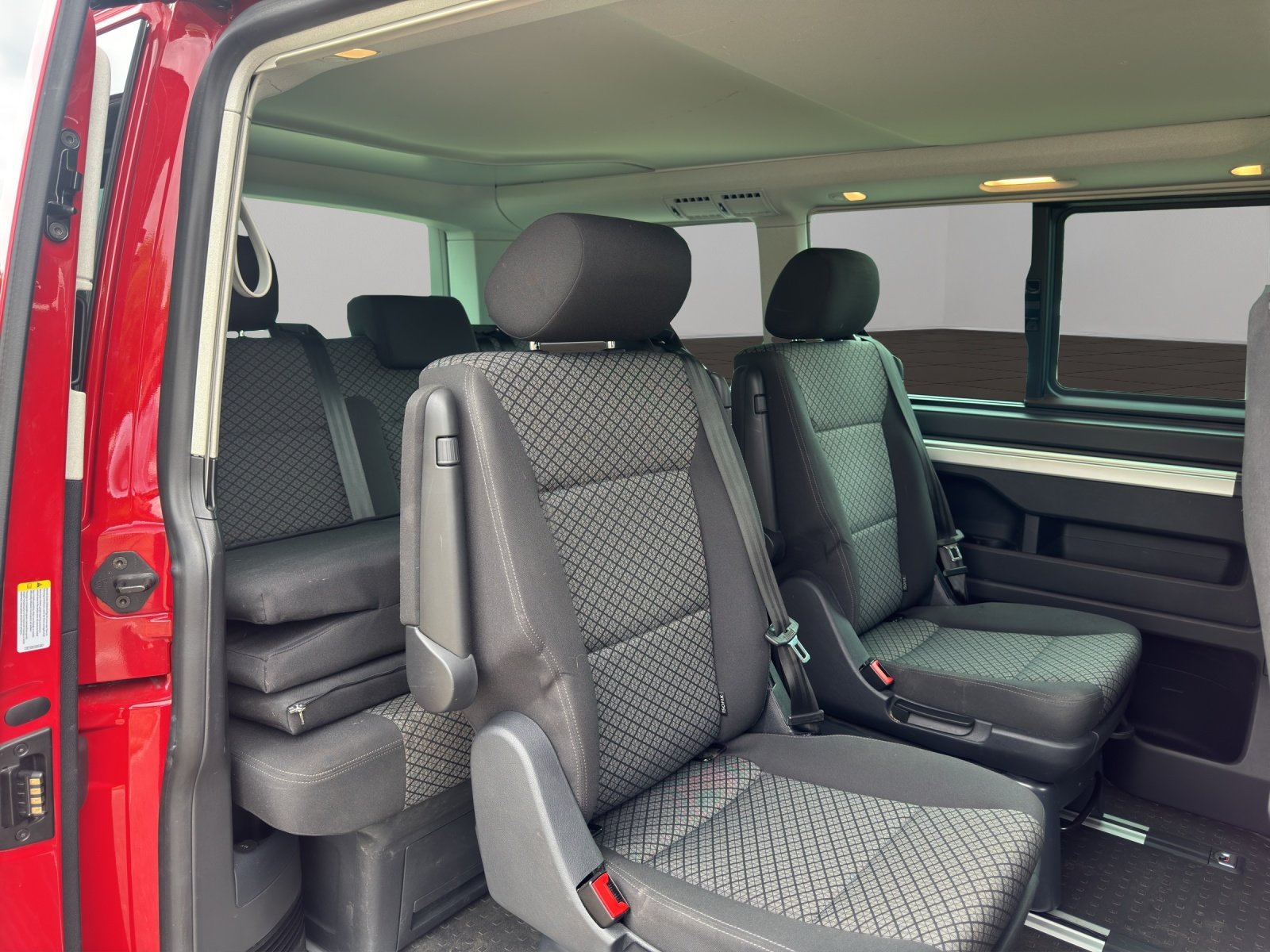 VW T6.1 California 2.0 TDI Beach Liberty 4Motion DSG, Diesel, Second hand / Used, Automatic - 6