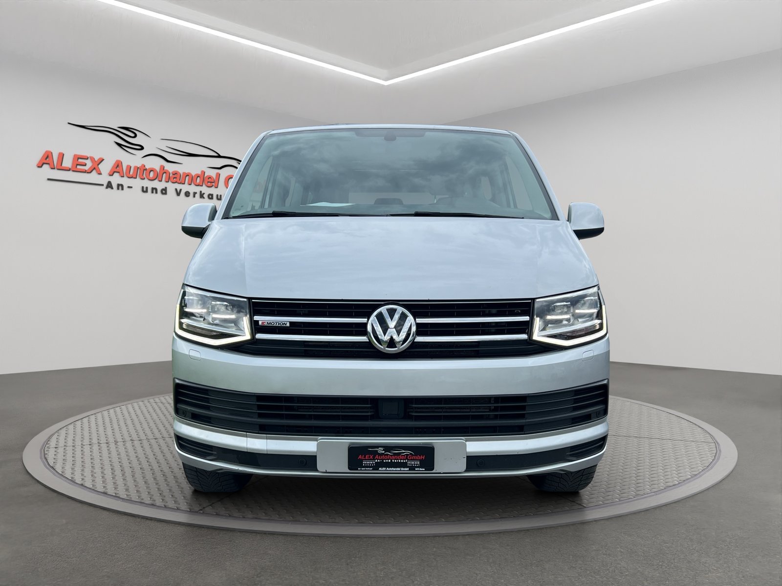 VW T6 Caravelle 2.0 Bi-TDI Comfortline 4Motion DSG, Diesel, Second hand / Used, Automatic - 2
