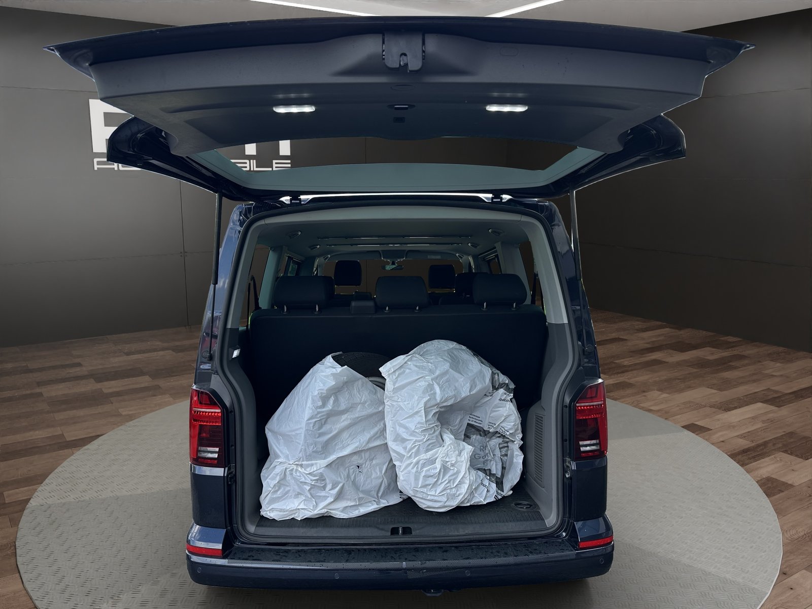 VW T6.1 Caravelle 2.0 Bi-TDI Comfortline Liberty 4Motion DSG, Diesel, Occasion / Gebraucht, Automatik - 4