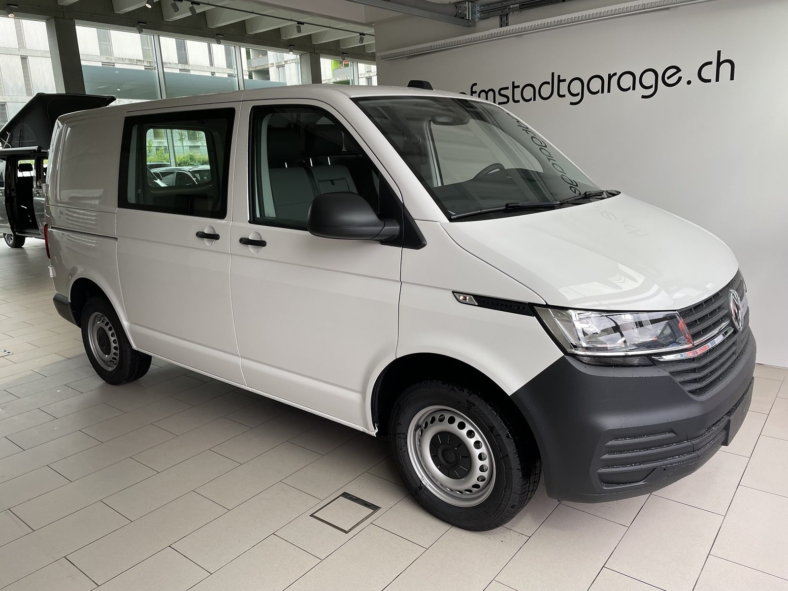 VW Transporter 6.1 Kastenwagen Entry RS 3000 mm