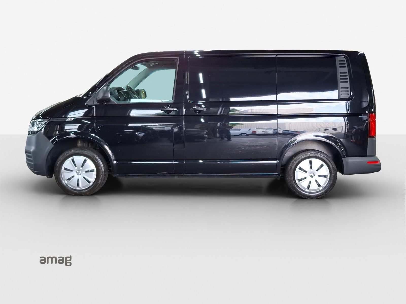 VW Transporter 6.1 Kastenwagen RS 3000 mm, Diesel, Second hand / Used, Automatic - 2