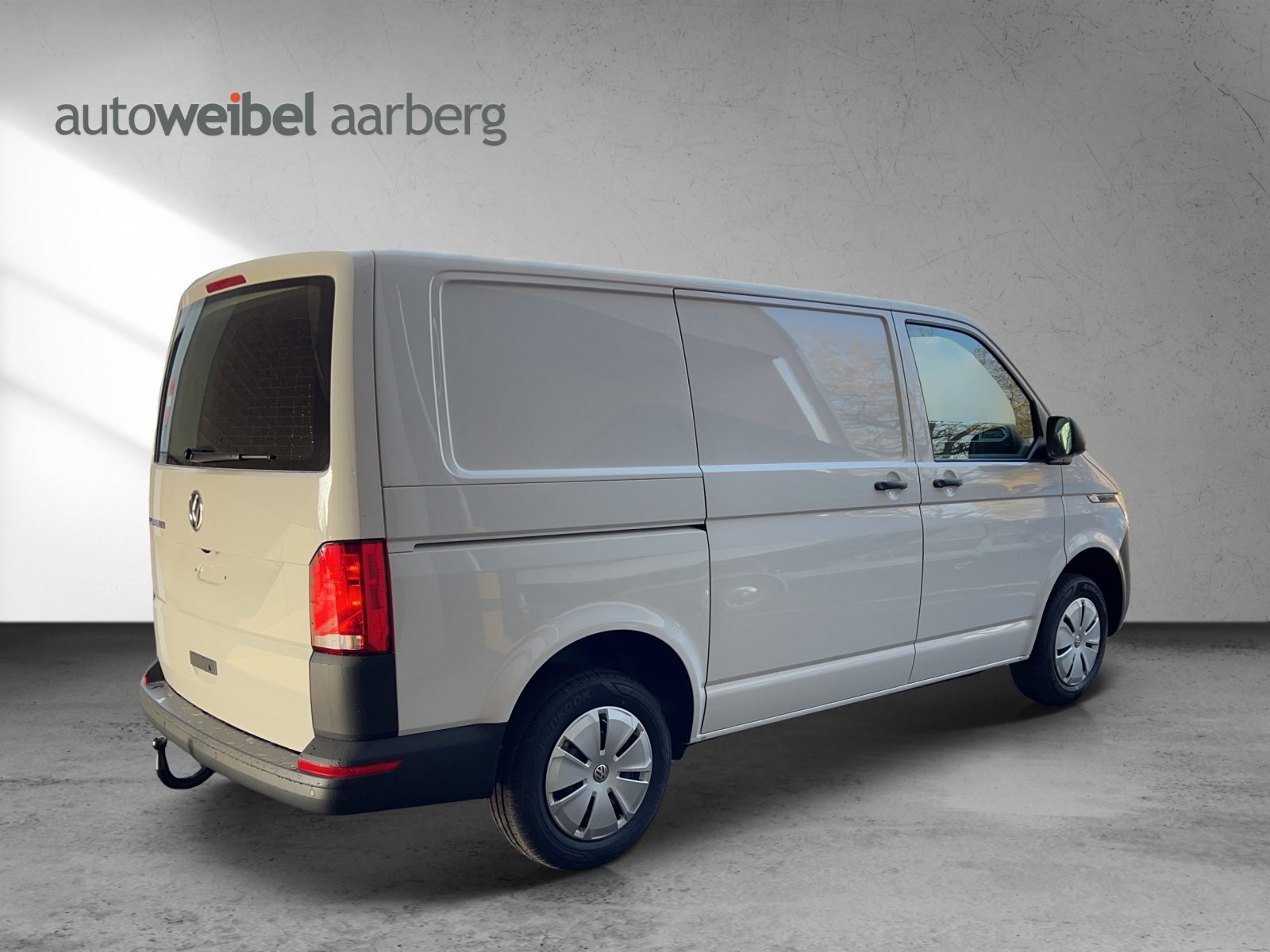 VW Transporter 6.1 Kastenwagen Entry RS 3000 mm, Diesel, Ex-demonstrator, Manual - 2