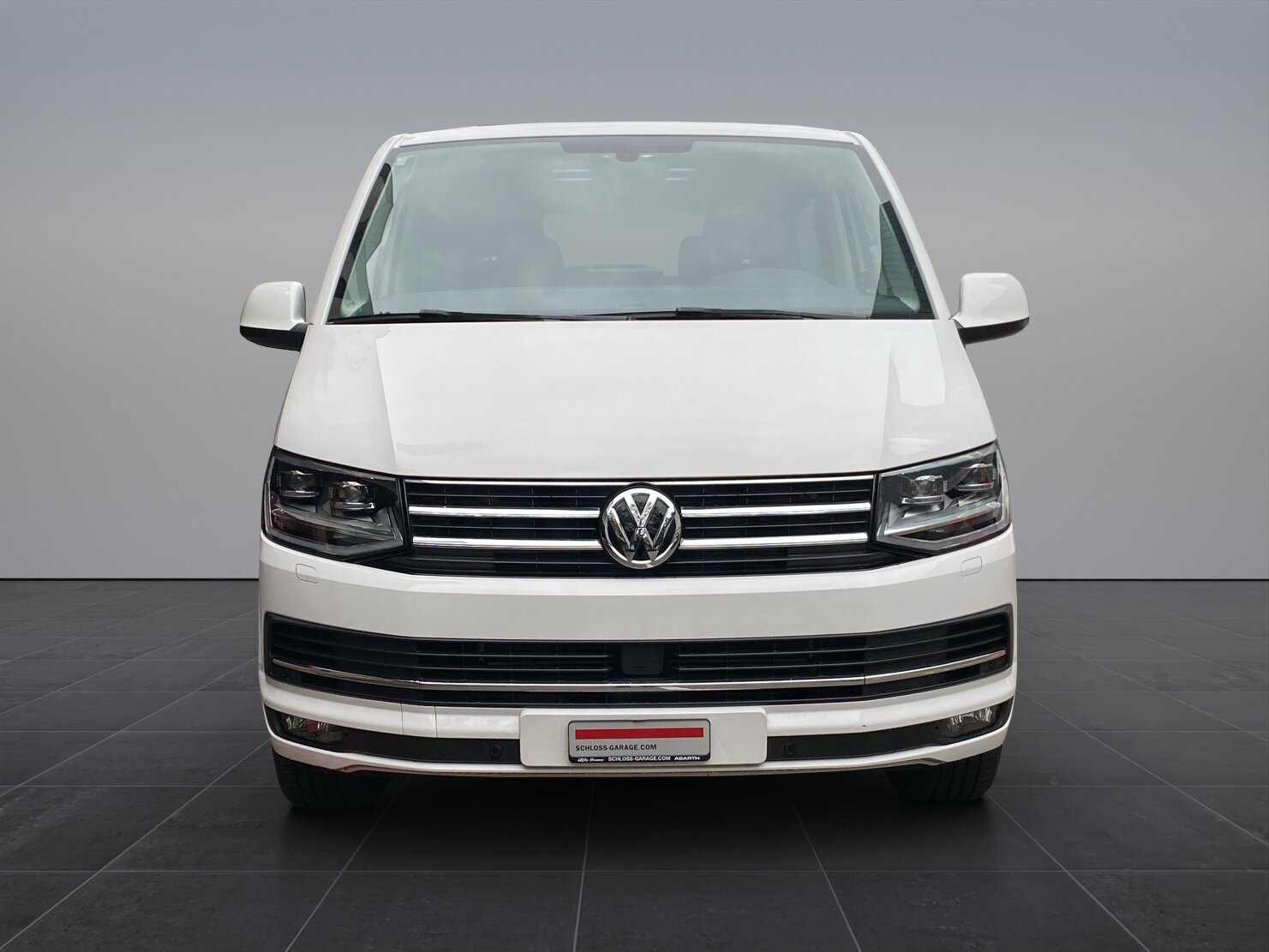VW T6 Multivan 2.0 TDI, Diesel, Second hand / Used, Automatic - 2