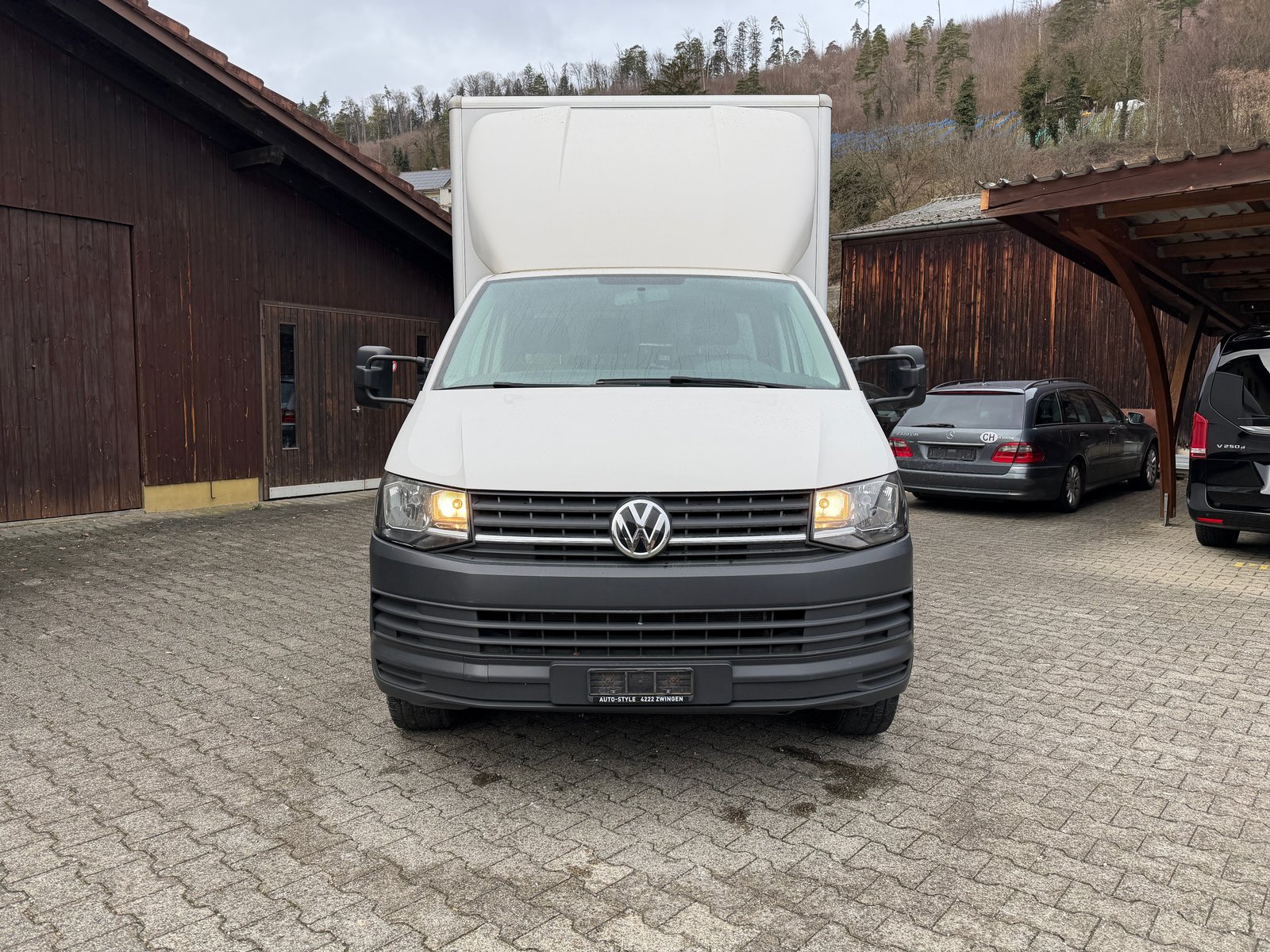 VW T6 2.0 TDI, Diesel, Second hand / Used, Manual - 2