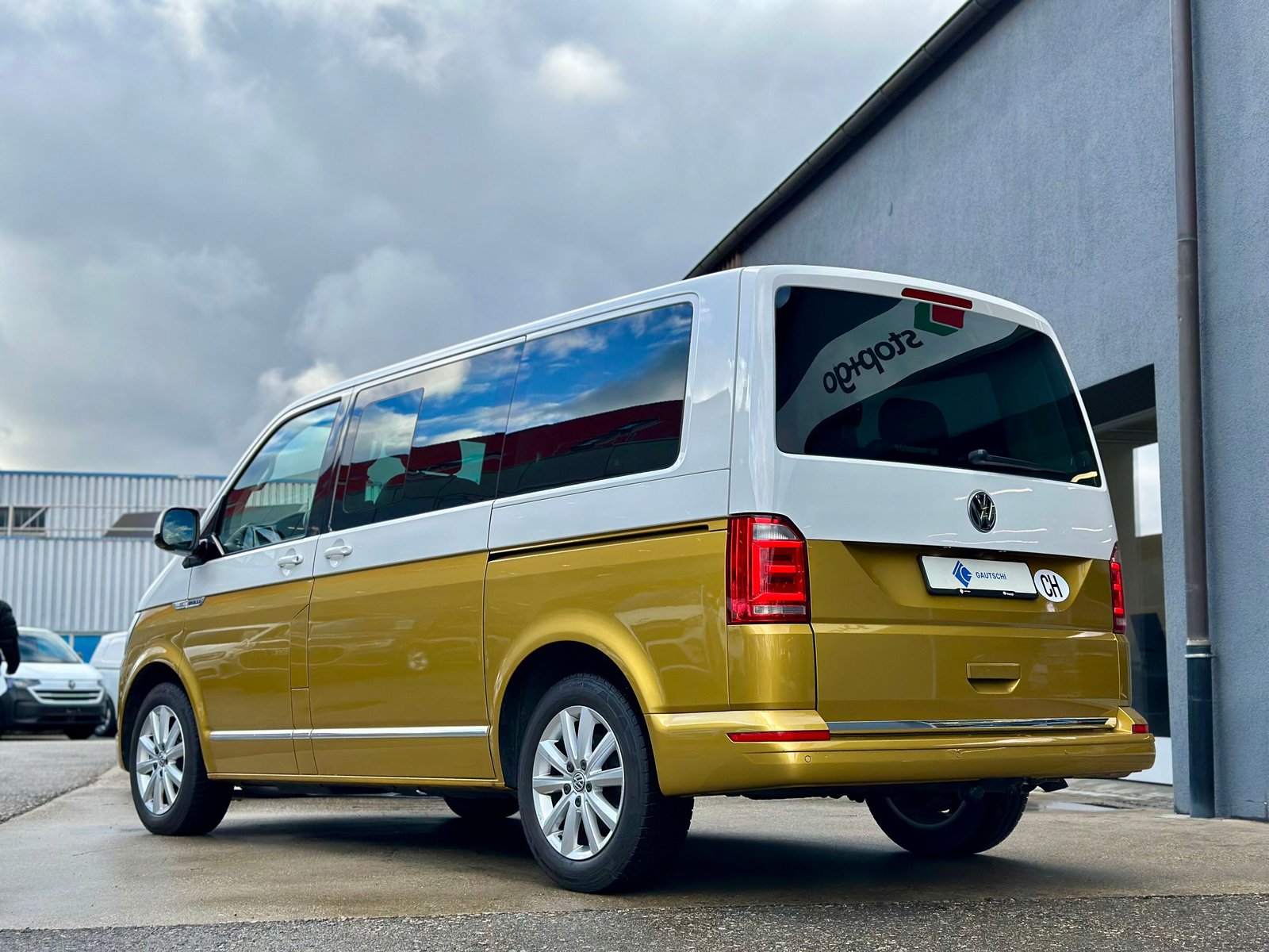 VW T6 Multivan 2.0 TDI Highline Liberty DSG, Diesel, Second hand / Used, Automatic - 4