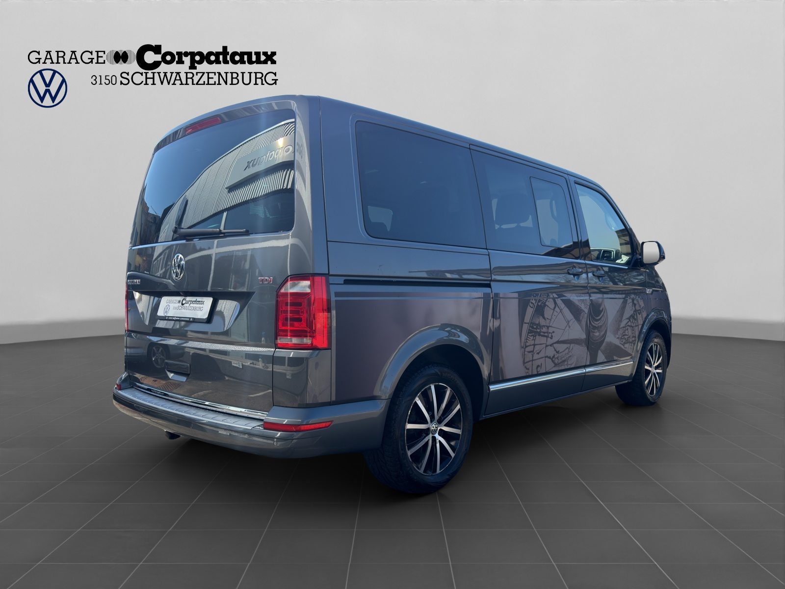 VW T6 Multivan Highline, Diesel, Second hand / Used, Manual - 6