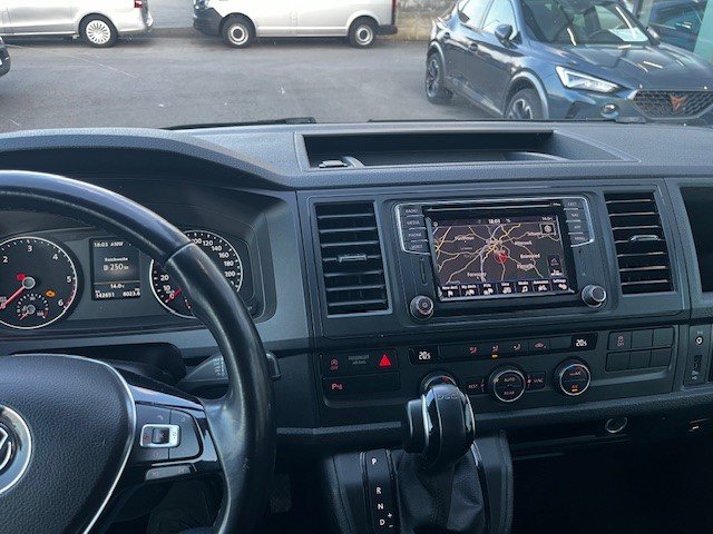 VW T6 Multivan 2.0 TDI Comfortline 4Motion DSG LWB, Diesel, Second hand / Used, Automatic - 5
