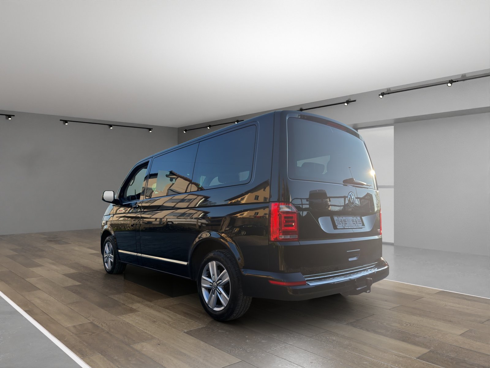 VW T6 Multivan 2.0 Bi-TDI Family Gen. Six 4Motion DSG, Diesel, Second hand / Used, Automatic - 4