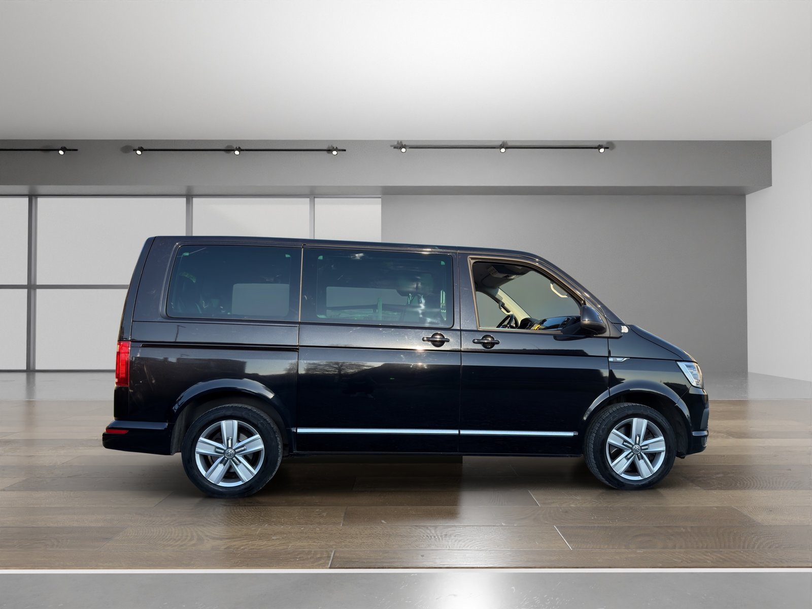 VW T6 Multivan 2.0 Bi-TDI Family Gen. Six 4Motion DSG, Diesel, Second hand / Used, Automatic - 6