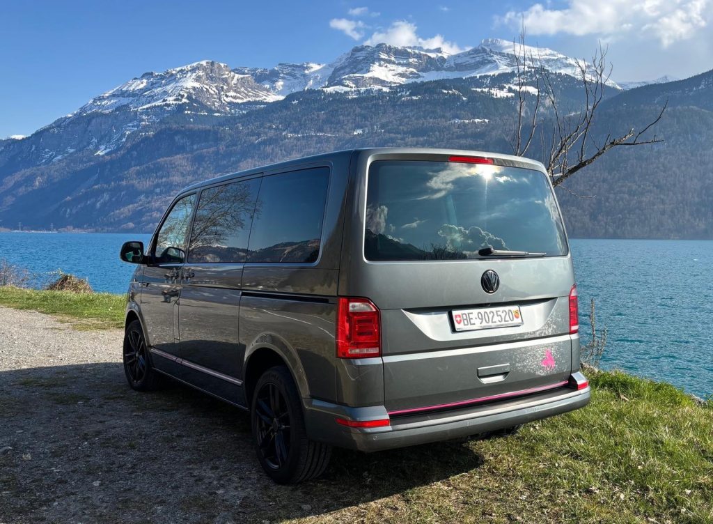 VW T6 Multivan 2.0 TDI 204 Highline DSG 4m, Diesel, Second hand / Used, Automatic - 2