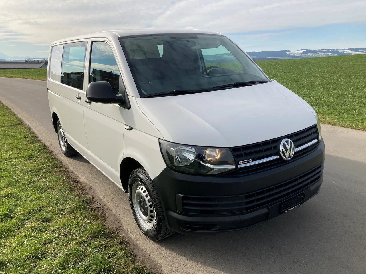 VW T6 2.0 TDI 4Motion DSG, Diesel, Second hand / Used, Automatic - 2