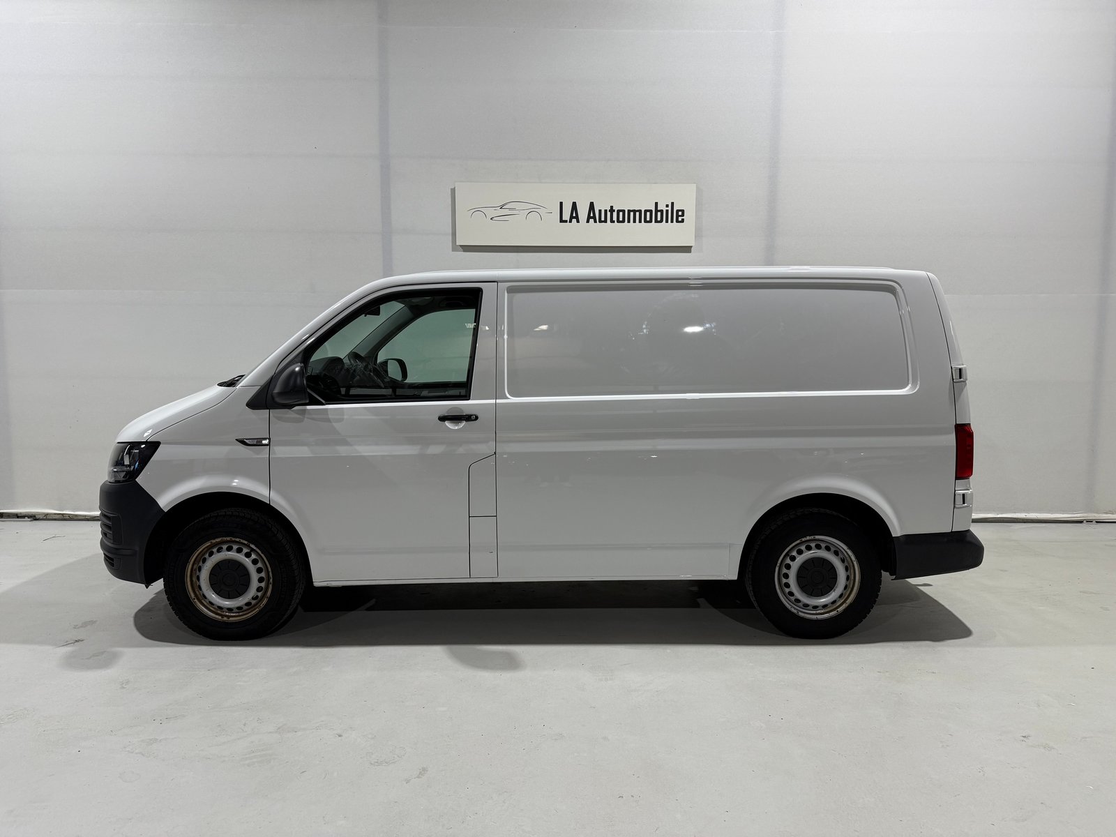 VW T6 2.0 TDI Euro 5, Diesel, Second hand / Used, Manual - 3