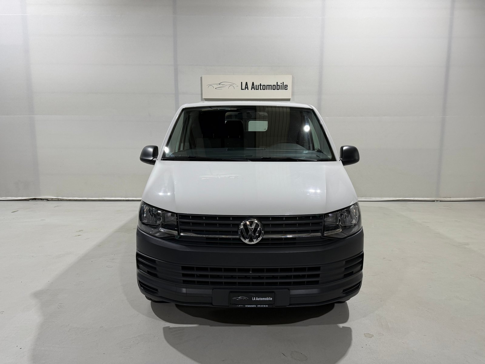 VW T6 2.0 TDI Euro 5, Diesel, Second hand / Used, Manual - 4