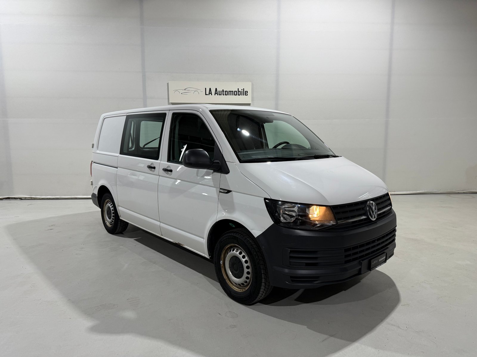 VW T6 2.0 TDI Euro 5, Diesel, Second hand / Used, Manual - 5