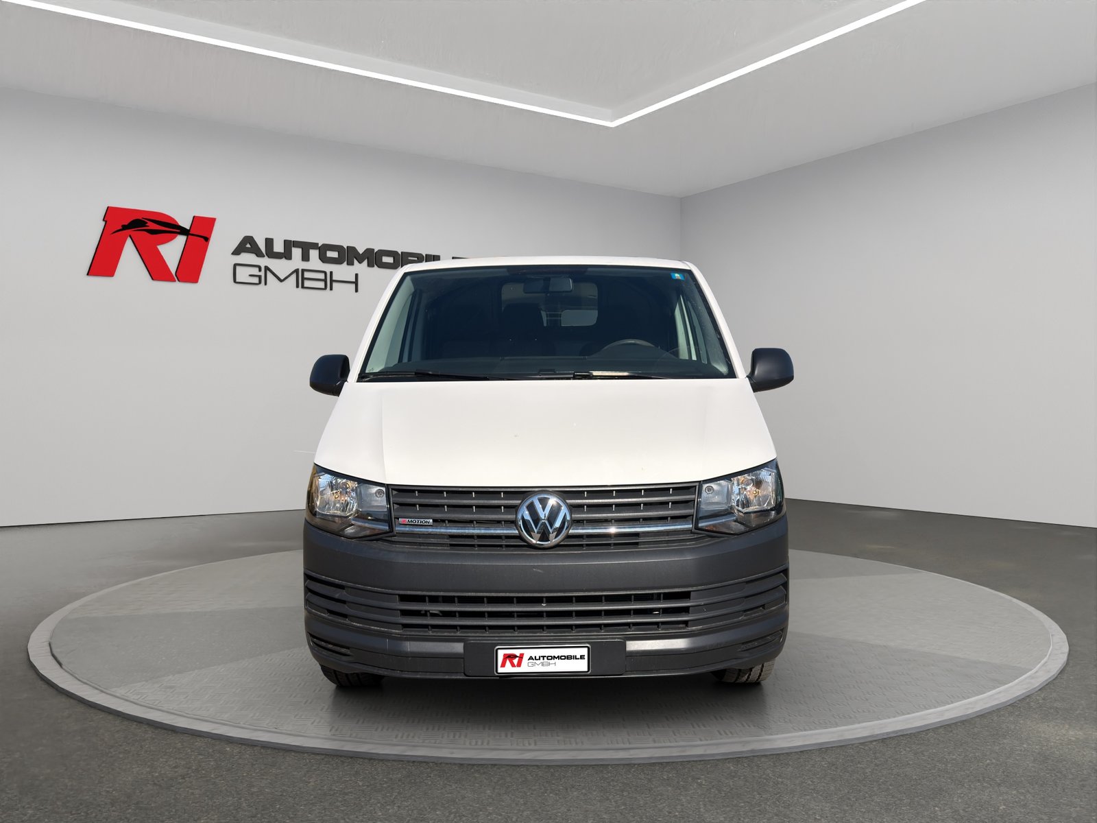 VW T6 2.0 TDI 4Motion DSG, Diesel, Second hand / Used, Automatic - 2
