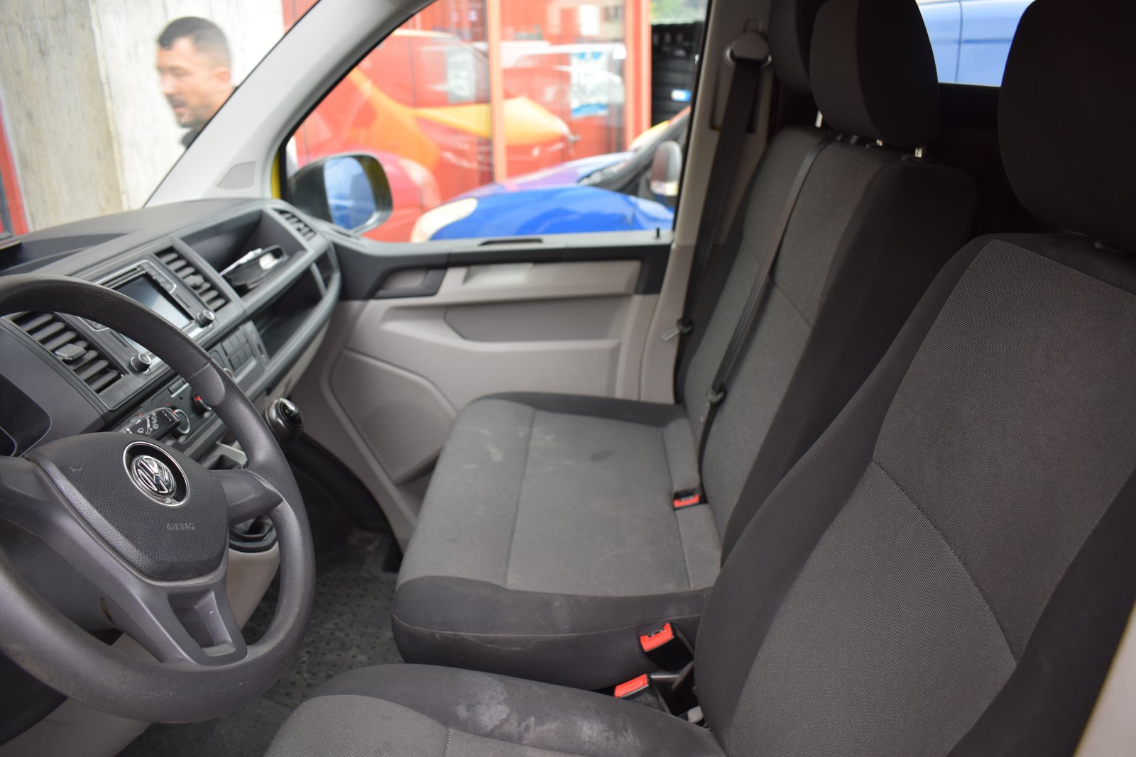 VW T6 2.0 TDI Euro 6, Diesel, Occasion / Gebraucht, Handschaltung - 5