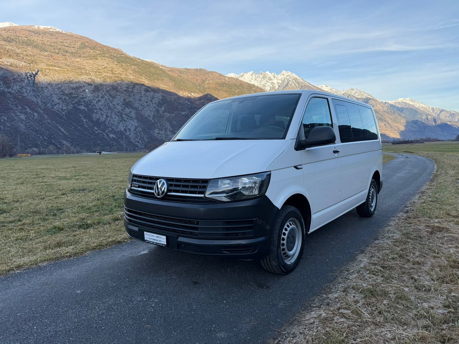 VW T6 2.0 TDI 4Motion 9 PLACES, Diesel, Occasioni / Usate, Manuale - 3
