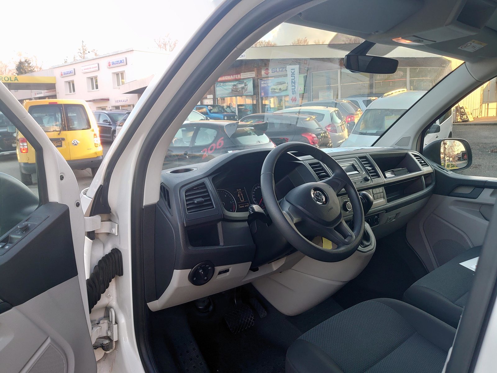 VW T6 Kombi 3000 2.0 TDI 150 DSG, Diesel, Occasion / Gebraucht, Automatik - 5