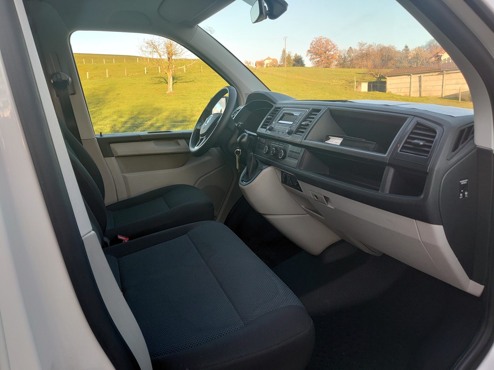 VW T6 Kombi 3000 2.0 TDI 150 DSG, Diesel, Occasion / Gebraucht, Automatik - 7