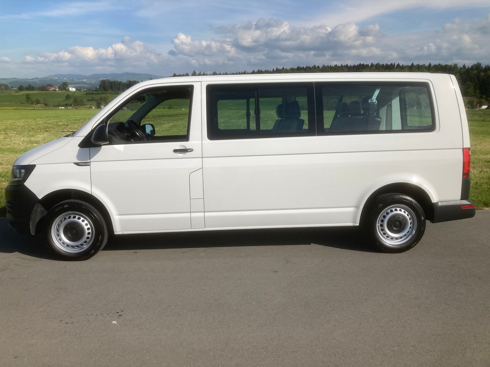 VW T6 2.0 TDI 4Motion 9 Sitzer + Anhängerkupplung, Diesel, Occasion / Utilisé, Manuelle - 5